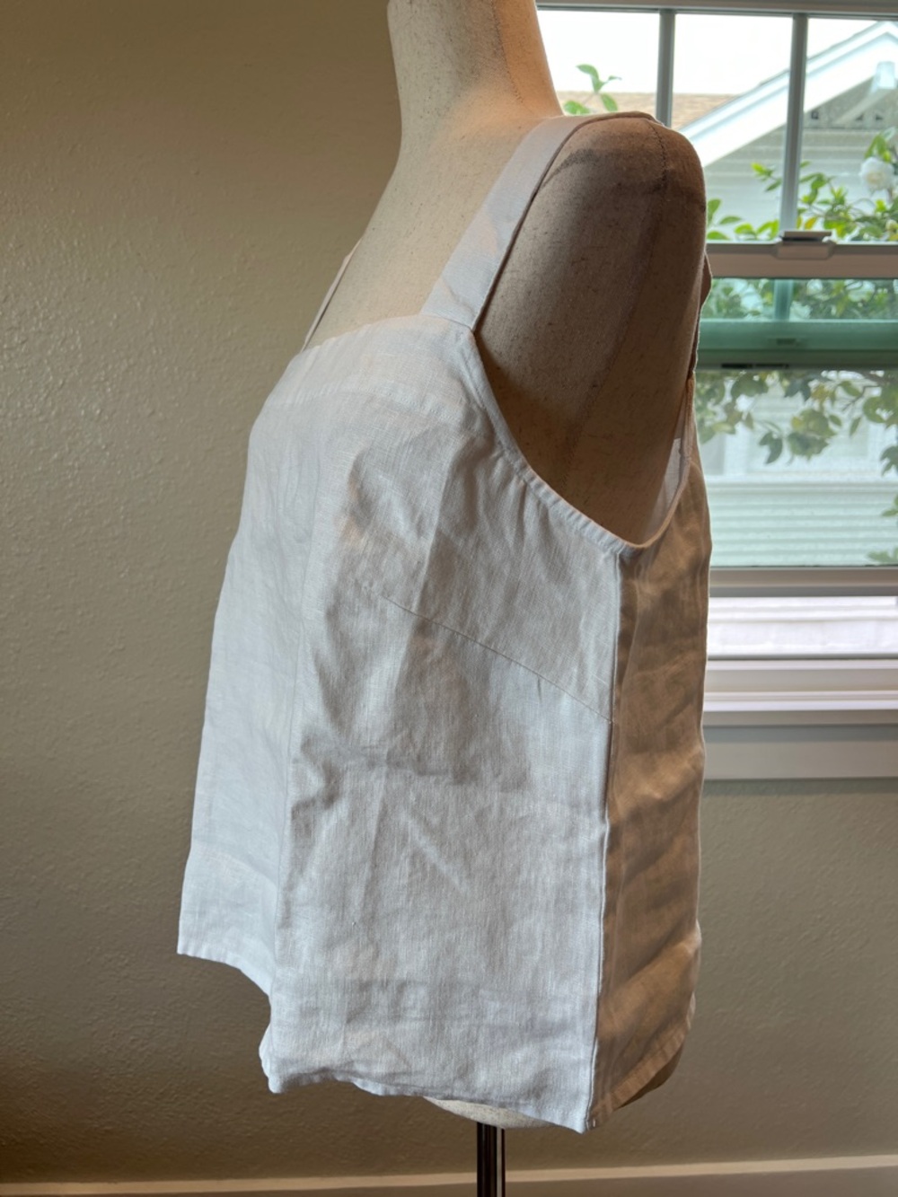 MagicLinen Olinda Tank Top White Square-Neck 100% Linen. Size L. NWT - Picture 4 of 10
